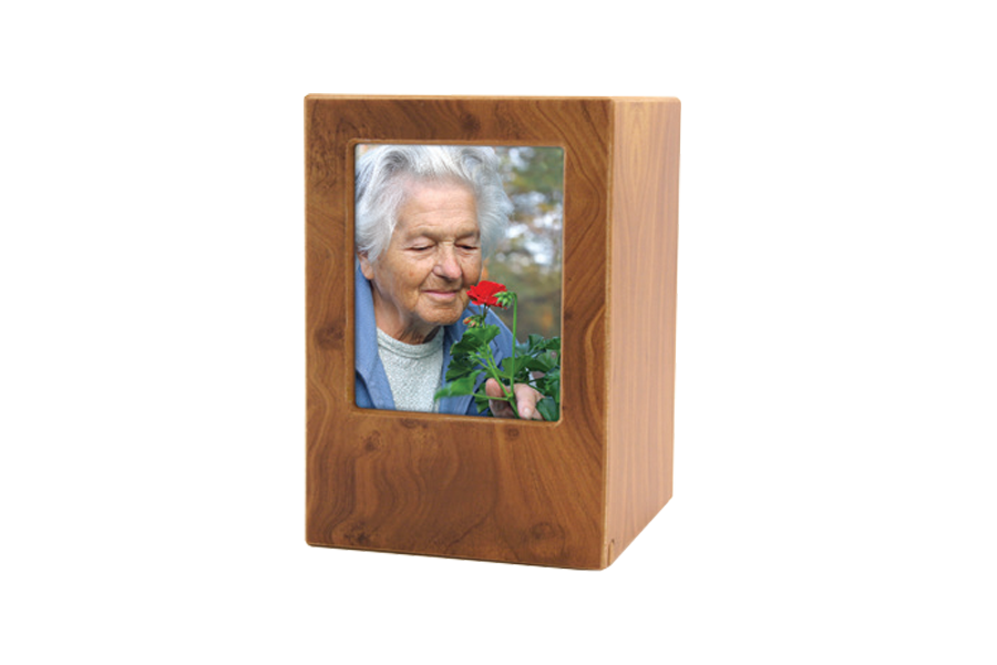 <h2>AUCMPB</h2><span>SOLID TIMBER COFFIN</span>